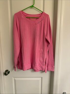 🦩Lilly Pulitzer Luxletic pink Sweatshirt with Pockets check out my Lilly store